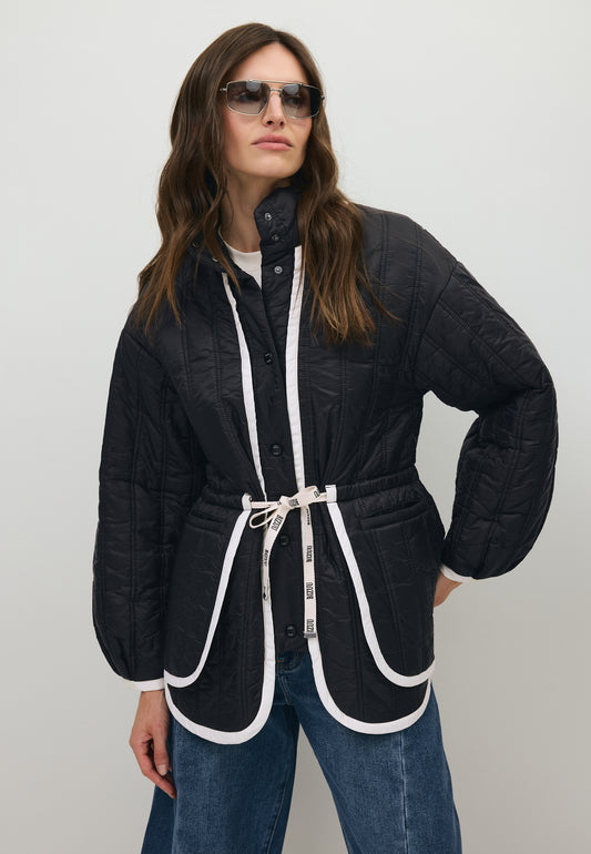 Czarna pikowana kurtka oversize THULIN
