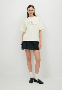 Masełkowy t-shirt oversize JONI z ozdobnym logo