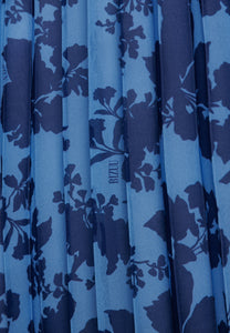 Niebieska sukienka midi NILA w kwiatowy print