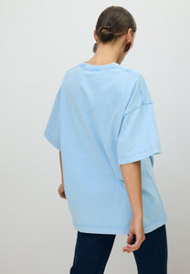 Niebieski T-shirt oversize z aplikacją PAPLYS