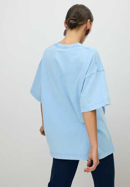 Niebieski T-shirt oversize z aplikacją PAPLYS