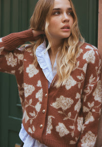 Brązowy sweter w kwiaty VIQUA