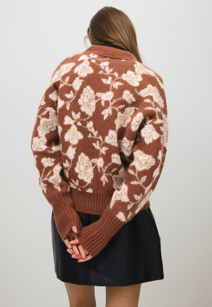 Brązowy sweter w kwiaty VIQUA