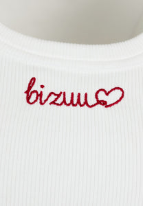 Kremowy top z haftem bizuu LOVIE